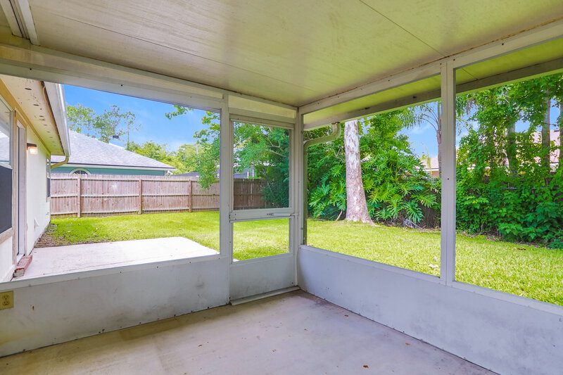 1,740/Mo, 2520 Ambrosia Dr Middleburg, FL 32068 Screen Porch View