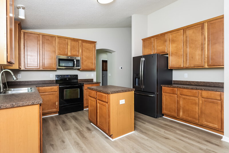 2,225/Mo, 2120 Sotterley Ln Jacksonville, FL 32220 Kitchen View