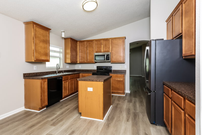 2,225/Mo, 2120 Sotterley Ln Jacksonville, FL 32220 Kitchen View 2