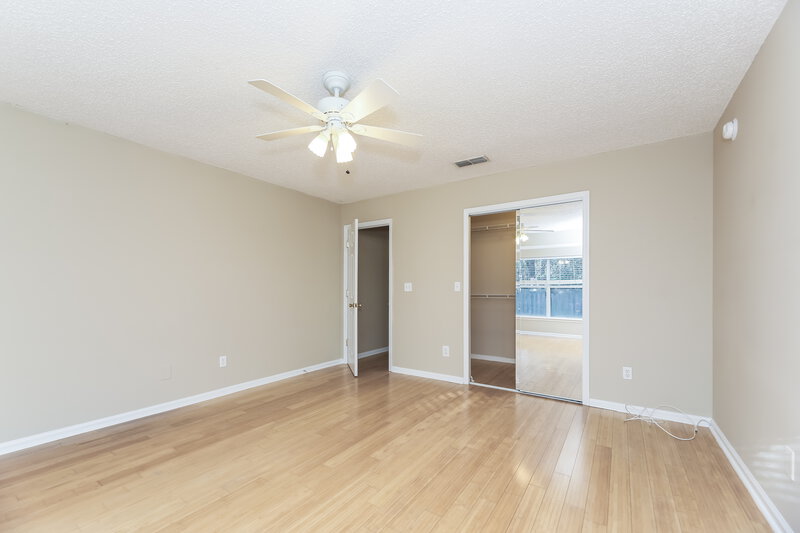 1,895/Mo, 248 Southlake Dr St Augustine, FL 32092 Main Bedroom View