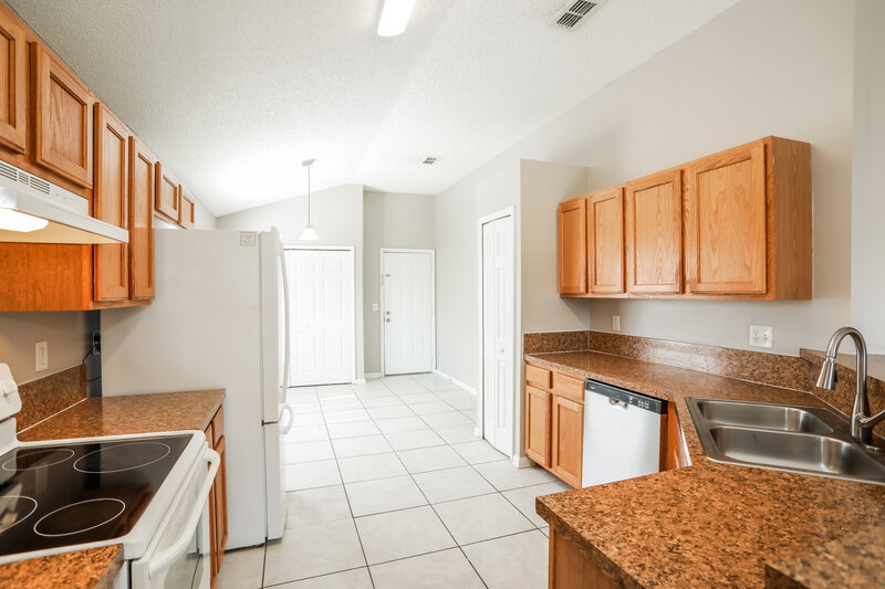 2,340/Mo, 2912 Brittany Bluff Dr Orange Park, FL 32073 Kitchen View
