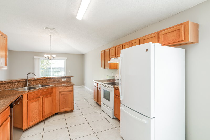2,340/Mo, 2912 Brittany Bluff Dr Orange Park, FL 32073 Kitchen View 2