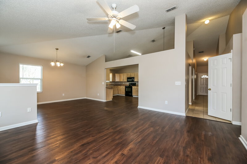 1,990/Mo, 3410 Guernsey Ct Jacksonville, FL 32226 Living Room View 2
