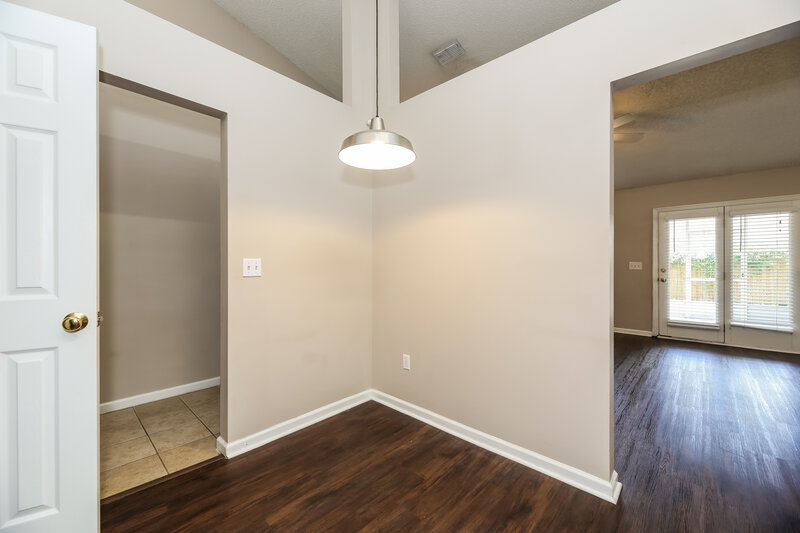 1,990/Mo, 3410 Guernsey Ct Jacksonville, FL 32226 Breakfast Nook View