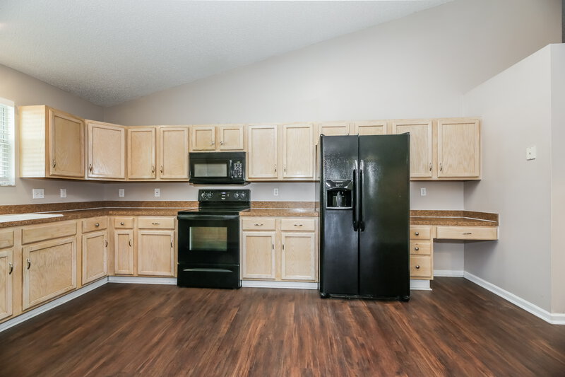 1,990/Mo, 3410 Guernsey Ct Jacksonville, FL 32226 Kitchen View 2