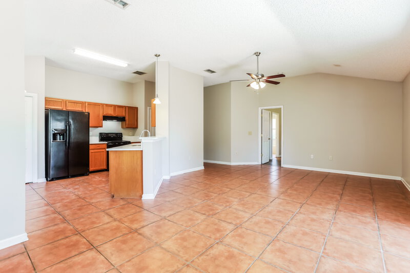 1,850/Mo, 8073 Leafcrest Dr Jacksonville, FL 32244 Dining Room View