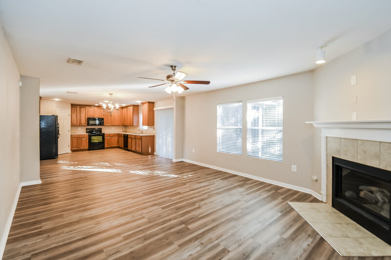 2,570/Mo, 801 Crystal Spring Way St Augustine, FL 32092 Living Room View 2