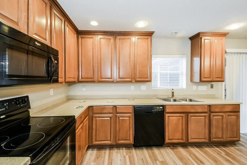 2,570/Mo, 801 Crystal Spring Way St Augustine, FL 32092 Kitchen View 2