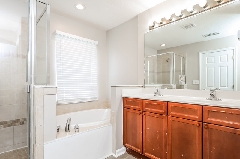 2,880/Mo, 276 Porta Rosa Cir Saint Augustine, FL 32092 Main Bathroom View
