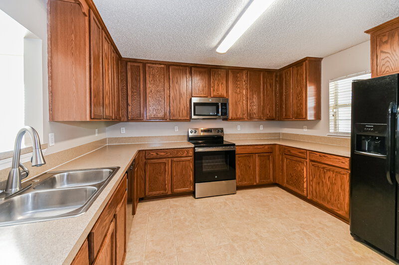 1,995/Mo, 1919 Raising Hill Dr Jacksonville, FL 32210 Kitchen View