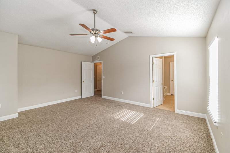 1,995/Mo, 1919 Raising Hill Dr Jacksonville, FL 32210 Main Bedroom View 2