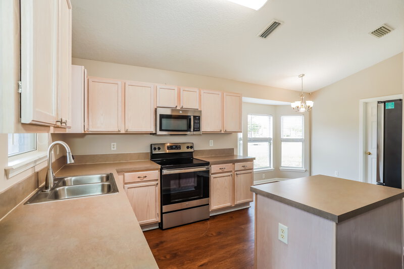 1,985/Mo, 609 Kilwinning Ln Orange Park, FL 32065 Kitchen View