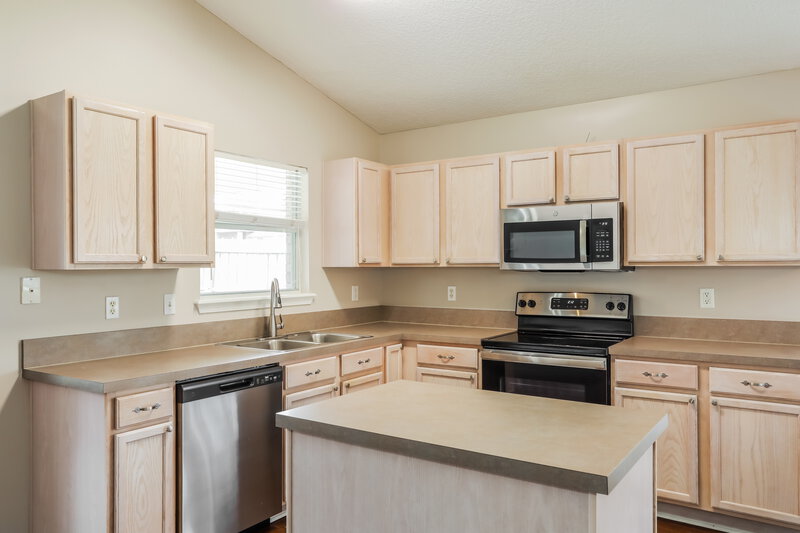 1,985/Mo, 609 Kilwinning Ln Orange Park, FL 32065 Kitchen View 2