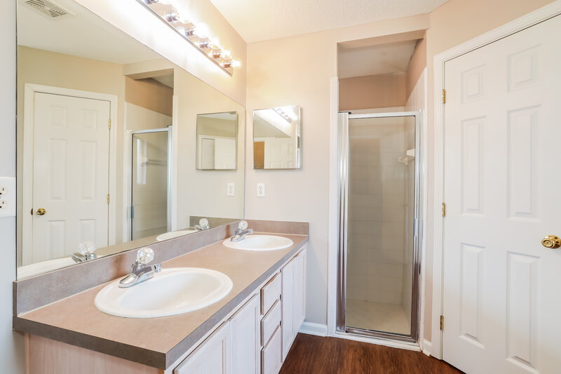 1,985/Mo, 609 Kilwinning Ln Orange Park, FL 32065 Main Bathroom View
