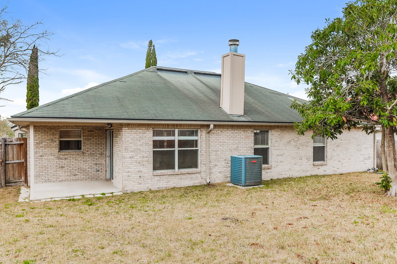 1,985/Mo, 609 Kilwinning Ln Orange Park, FL 32065 Rear View