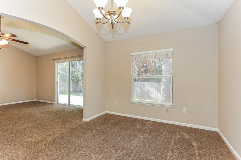 1,650/Mo, 1608 Guardian Dr Jacksonville, FL 32221 Dining Room View 2