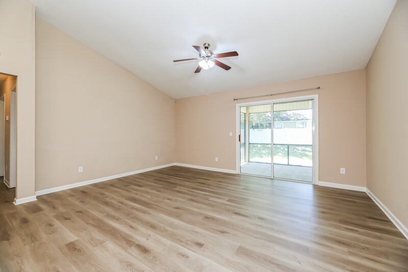 2,065/Mo, 13970 Wild Hammock Trl Jacksonville, FL 32226 Living Room View