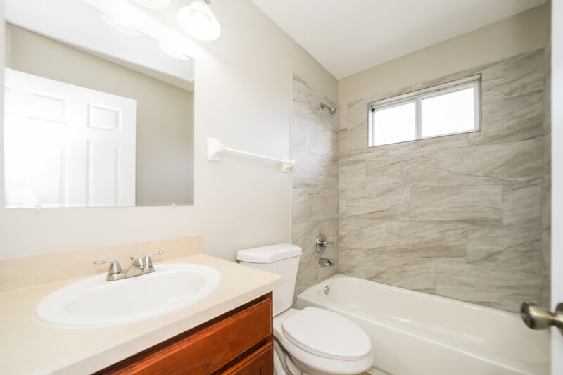 1,925/Mo, 96331 Starfish Dr Yulee, FL 32097 Bathroom View
