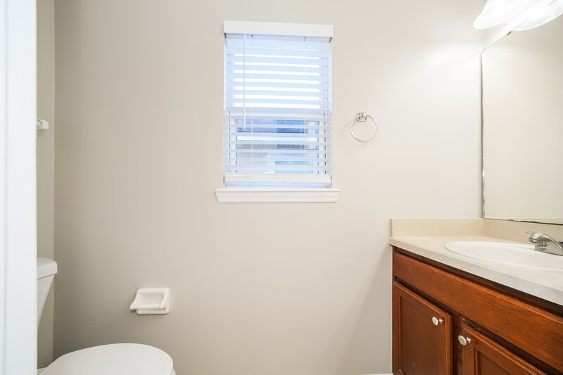1,925/Mo, 96331 Starfish Dr Yulee, FL 32097 Bathroom View 2