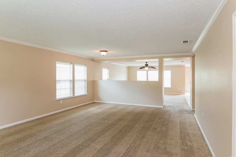 2,535/Mo, 1417 Heather Ct St Augustine, FL 32092 Living Room View 3