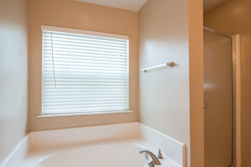 2,535/Mo, 1417 Heather Ct St Augustine, FL 32092 Master Bathroom View