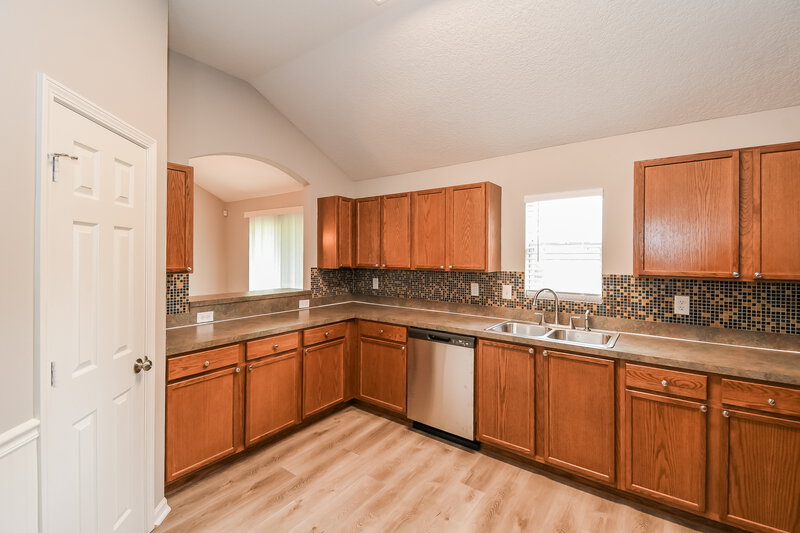 1,930/Mo, 4603 Pine Lake Dr Middleburg, FL 32068 Kitchen View 2