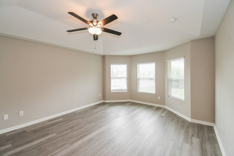 1,930/Mo, 4603 Pine Lake Dr Middleburg, FL 32068 Main Bedroom View