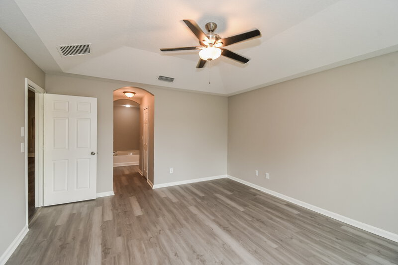 1,930/Mo, 4603 Pine Lake Dr Middleburg, FL 32068 Main Bedroom View 2