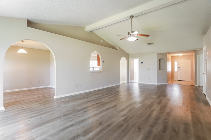 1,660/Mo, 6408 Checkmate Ln Jacksonville, FL 32244 Living Room View 2