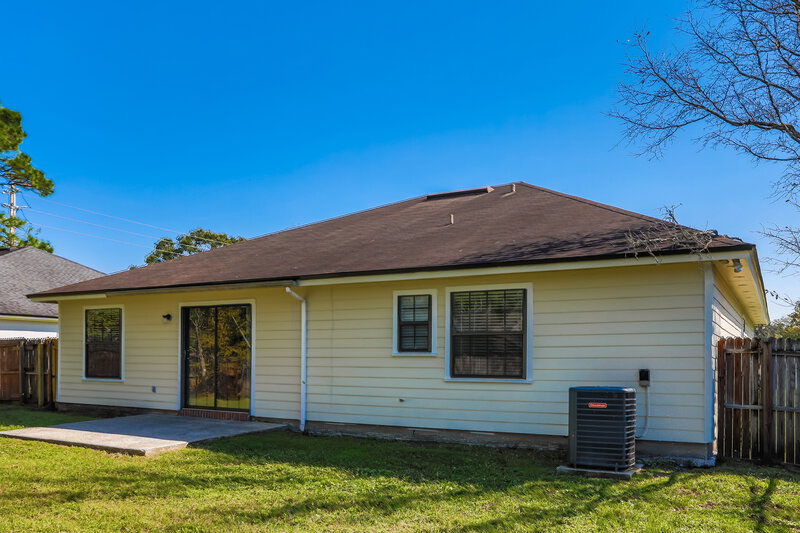 1,660/Mo, 6408 Checkmate Ln Jacksonville, FL 32244 Rear View