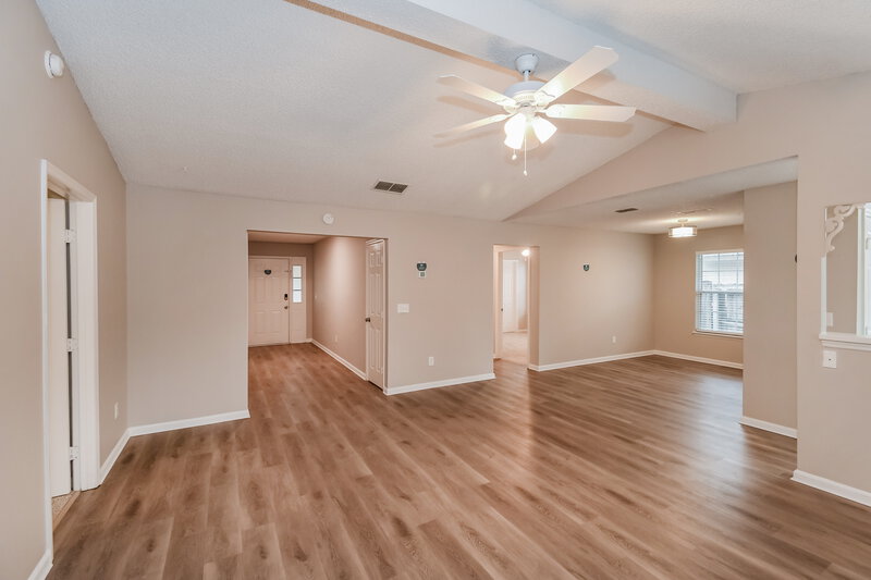2,070/Mo, 2979 Tuscarora Trl Middleburg, FL 32068 Living Room View 2
