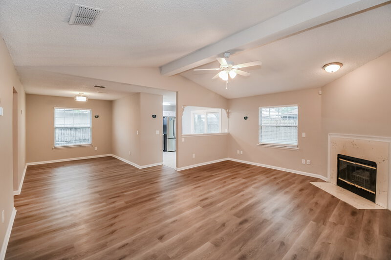 2,070/Mo, 2979 Tuscarora Trl Middleburg, FL 32068 Living Room View 3