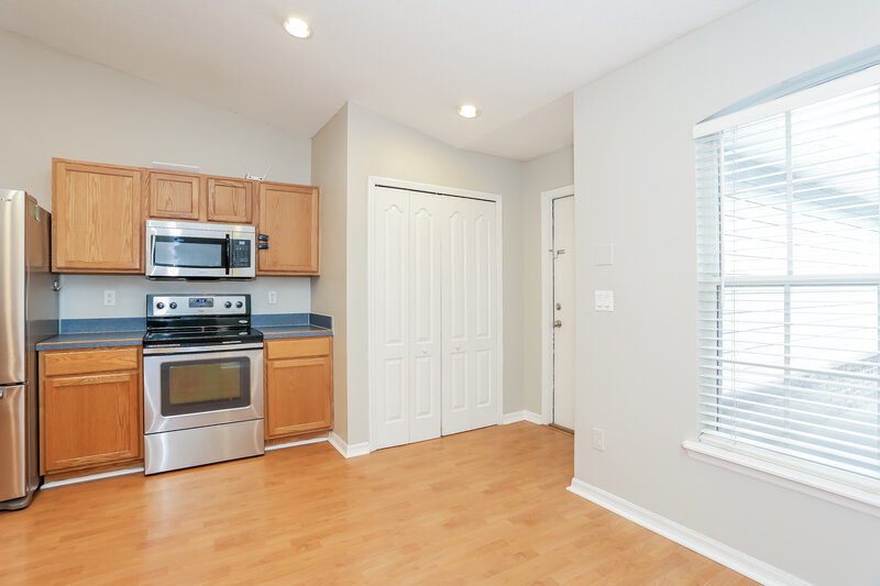 2,350/Mo, 12860 Ellis Island Dr Jacksonville, FL 32224 Kitchen View 2