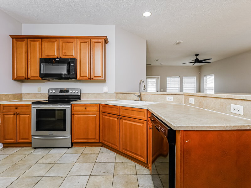 2,645/Mo, 6267 Pendragon Pl Jacksonville, FL 32258 Kitchen View