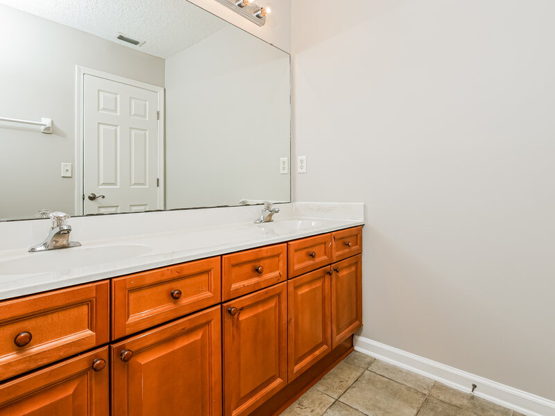 2,645/Mo, 6267 Pendragon Pl Jacksonville, FL 32258 Bathroom View