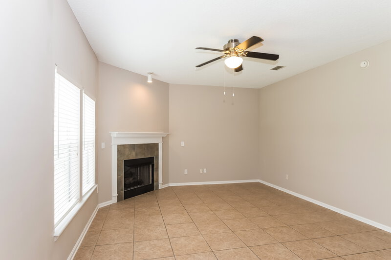 2,520/Mo, 1325 Wekiva Way St Augustine, FL 32092 Living Room View 2
