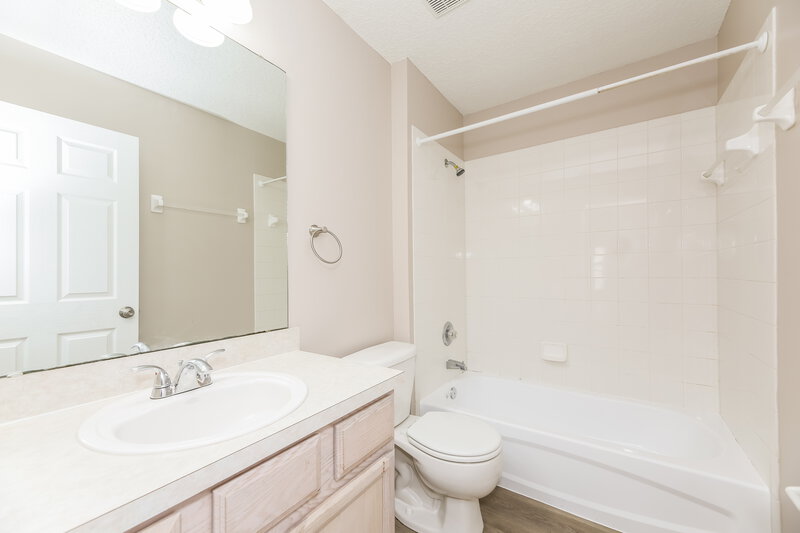2,070/Mo, 1701 Ferncreek Dr St Augustine, FL 32092 Bathroom View