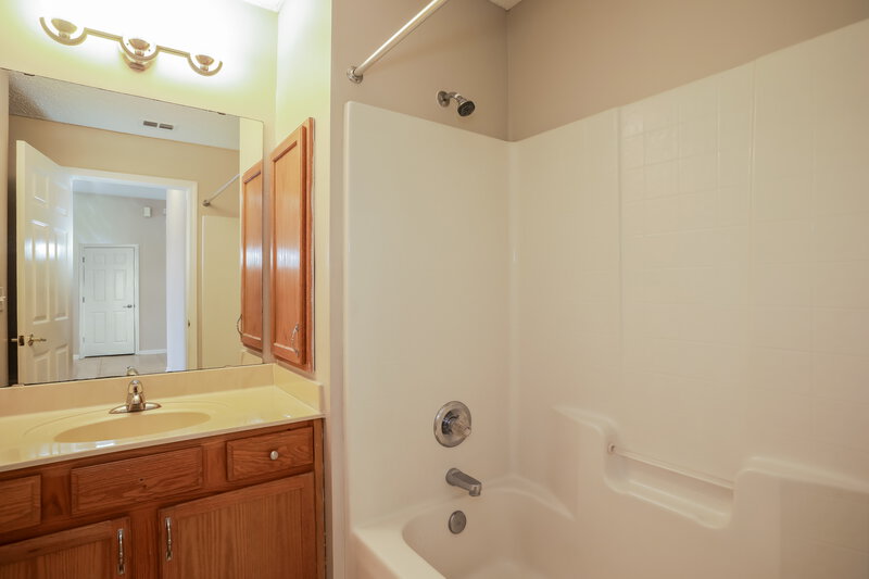 3,290/Mo, 12392 Soaring Flight Dr Jacksonville, FL 32225 Bathroom View