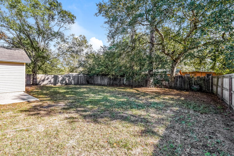 1,760/Mo, 6983 Huntington Woods Cir E Jacksonville, FL 32244 Rear View