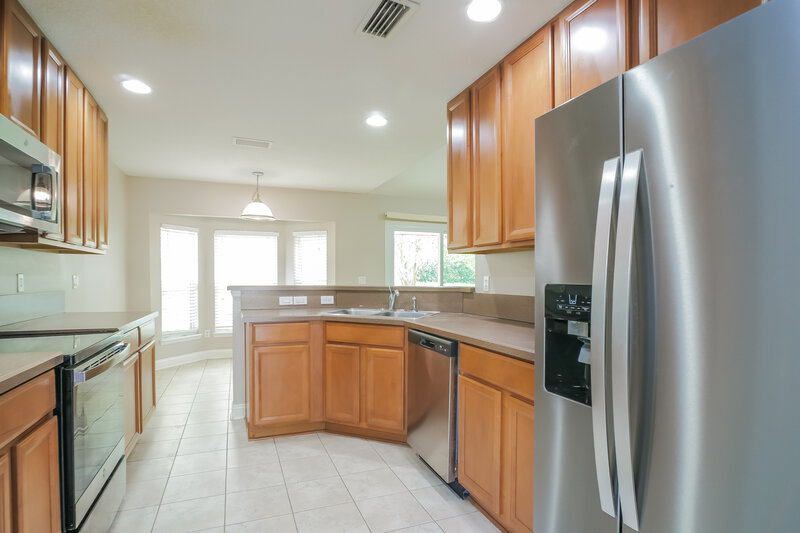 2,050/Mo, 1129 Sandlake Rd St Augustine, FL 32092 Kitchen View