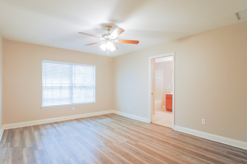 2,050/Mo, 1129 Sandlake Rd St Augustine, FL 32092 Main Bedroom View