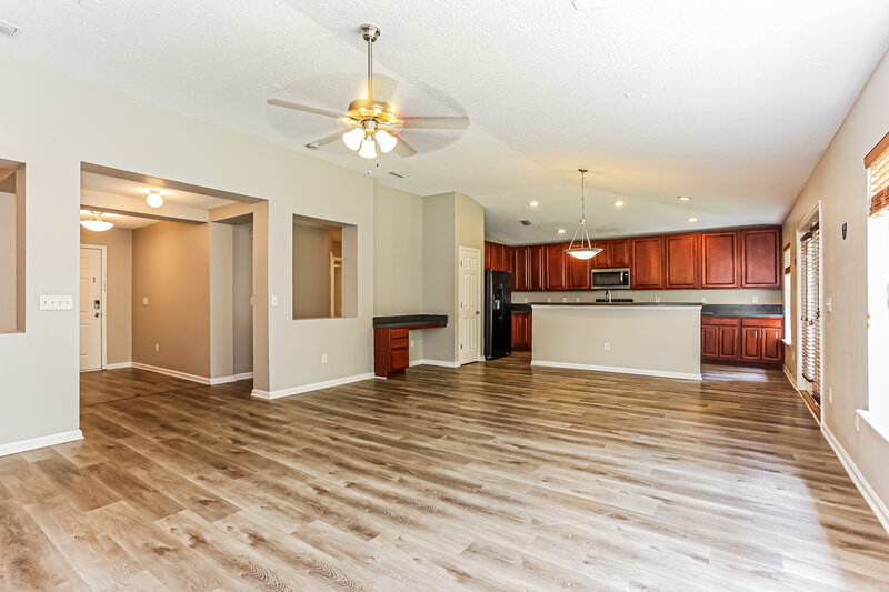 1,990/Mo, 2230 Brian Lakes Dr E Jacksonville, FL 32221 Living Room View