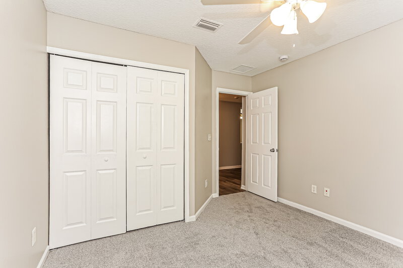 1,990/Mo, 2230 Brian Lakes Dr E Jacksonville, FL 32221 Bedroom View 2