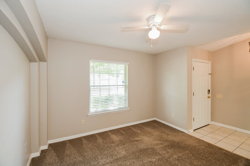 1,830/Mo, 1725 Glen Laurel Dr Middleburg, FL 32068 Dining Room View 2