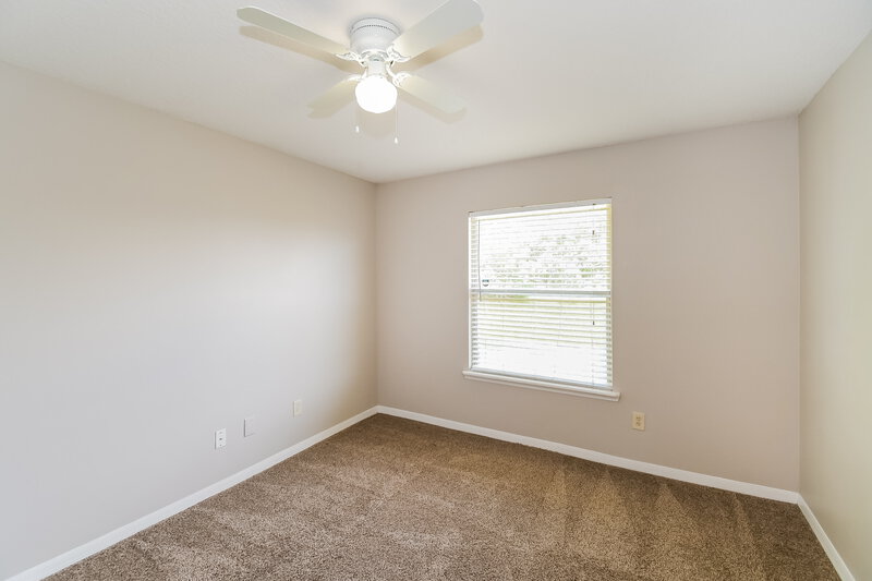 1,830/Mo, 1725 Glen Laurel Dr Middleburg, FL 32068 Bedroom View