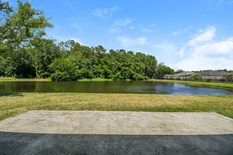 1,830/Mo, 1725 Glen Laurel Dr Middleburg, FL 32068 Backyard View