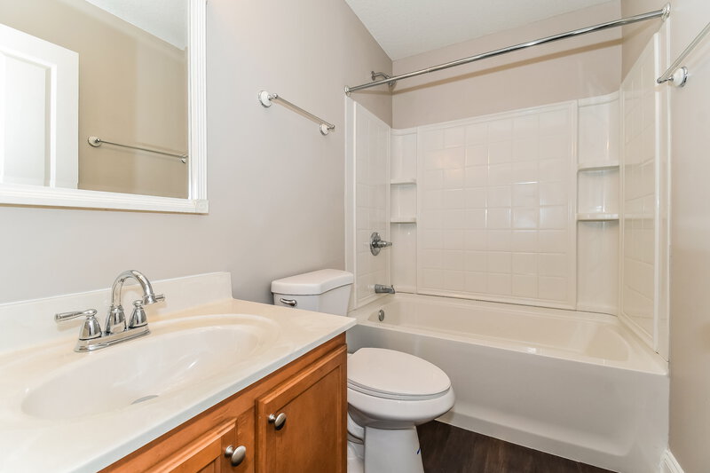 1,695/Mo, 660 Corduroy Ct Orange Park, FL 32073 Bathroom View