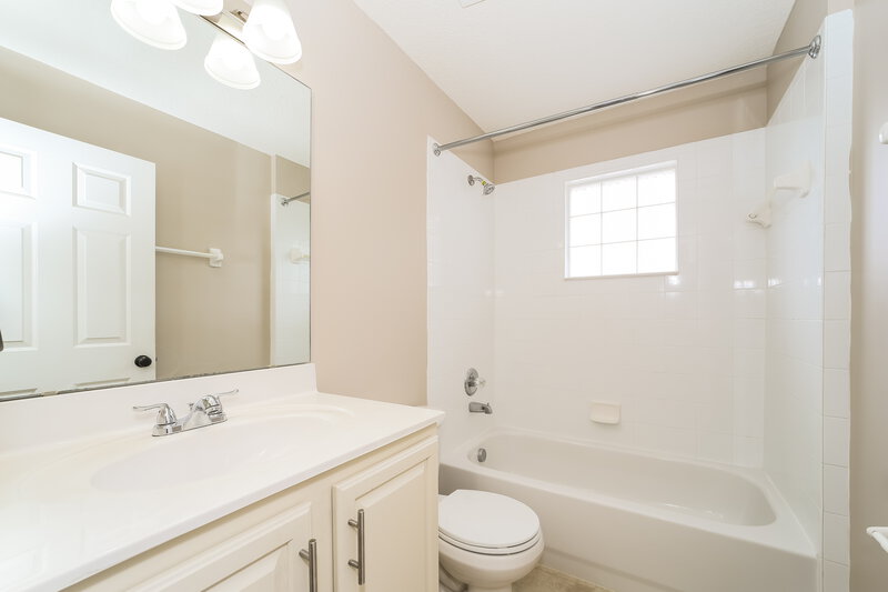 2,045/Mo, 375 Summercove Cir St Augustine, FL 32086 Bathroom View