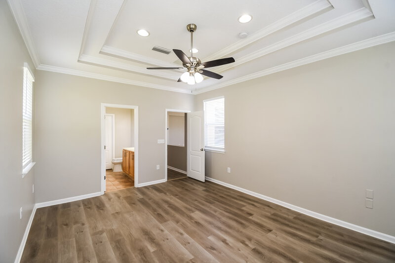 1,810/Mo, 3901 Cedar Bluff Ln Jacksonville, FL 32226 Main Bedroom View 2