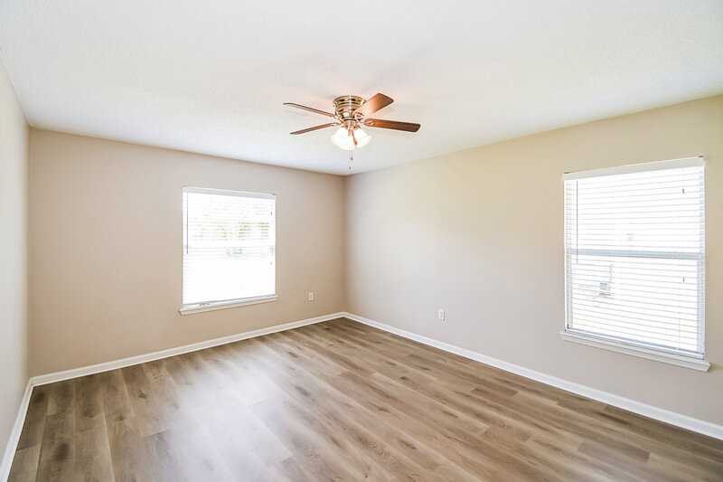1,860/Mo, 10332 Marsh Hawk Dr Jacksonville, FL 32218 Main Bedroom View